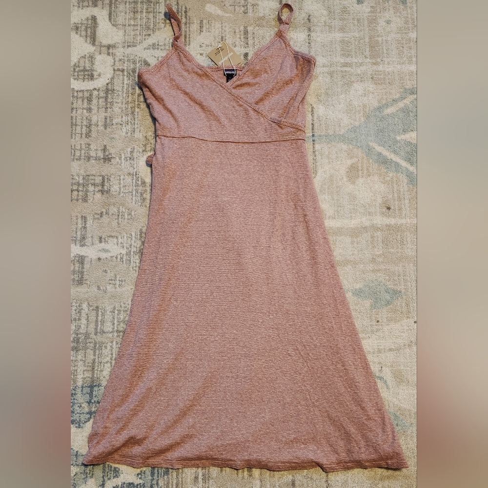 Patagonia Wear With All Dress. Mauve. Size Small. NWT